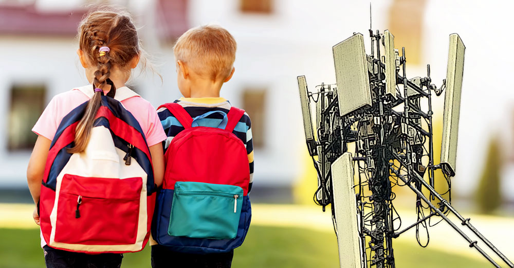 parents reject cell tower school